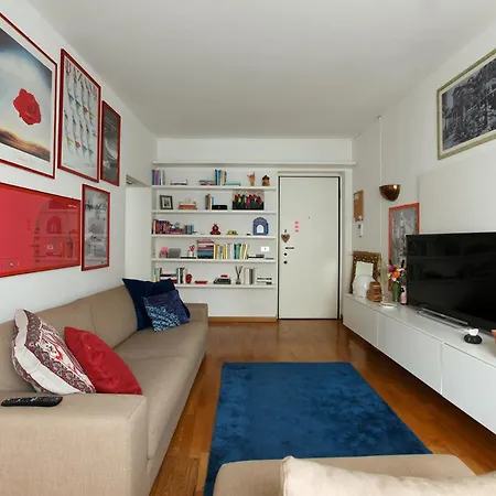 Charme In Brera, 1 Bdrm Milánó