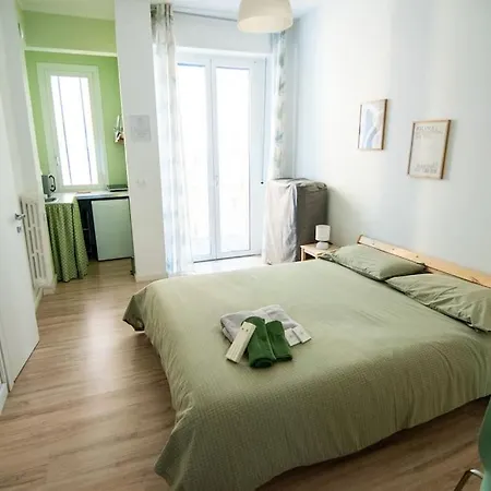 15min To Downtown Cozy Escape In