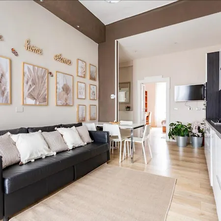 Chiarilu Near The Center Politecnico Fair And Life *