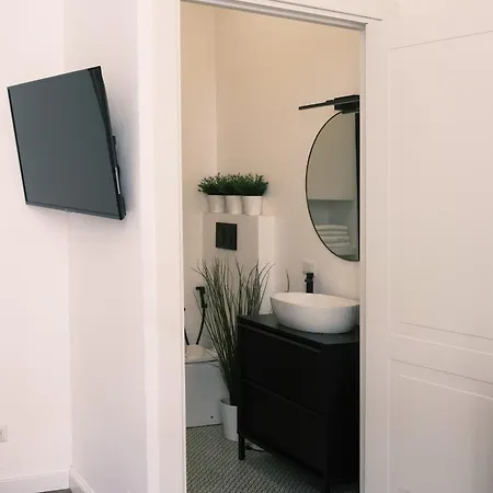 Comecasa Modern Crocetta M3 Appartement *