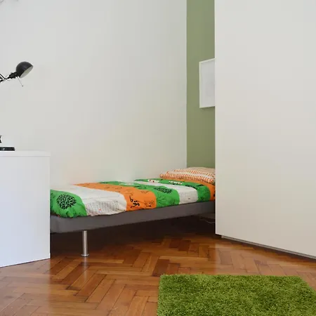 公寓 Joivy Mauri - Cosy Flats Near The Duomo 米兰