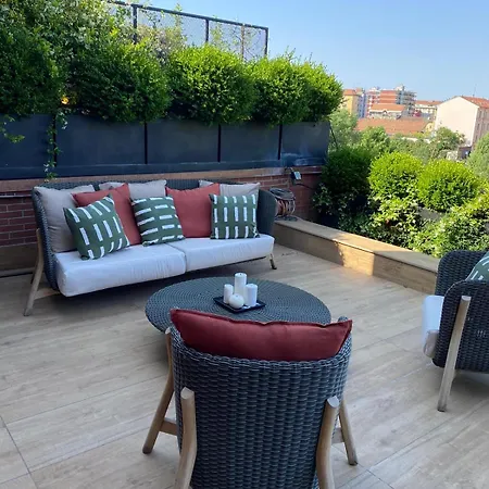 Ms Luxury - Leia Hospitality