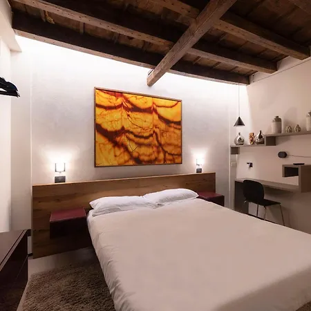 San Gottardo 19 Milan