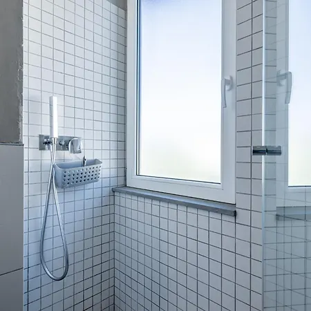 Cortivo - Piola 8 - Metro * Milan