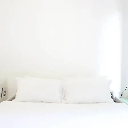 Cozy In Milan, In The Best Position. Milán
