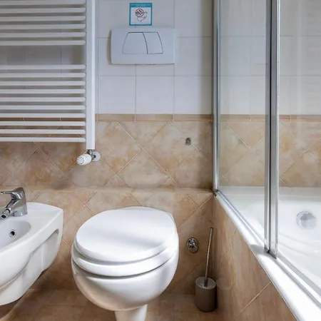 Italianway Easy - Sismondi 74 *