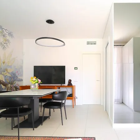 Ferienhaus Luxury Con Terrazza, Palestra, Cowork & Box Privato