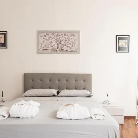 公寓 Casa Renoir 5 Minuti Da Duomo *