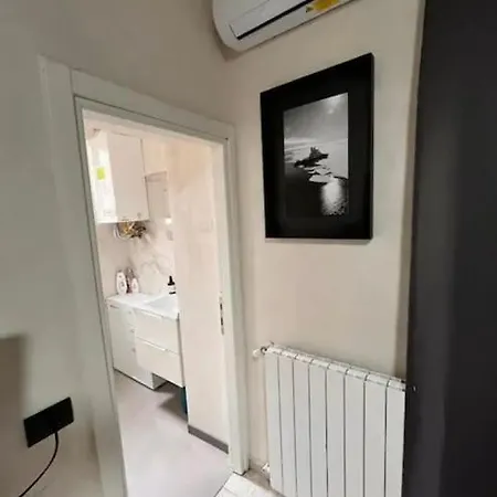 Station Flat شقة ميلان