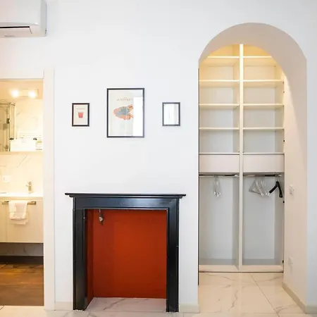 Porta Venezia - Design Con Balcone - 55mq شقة *