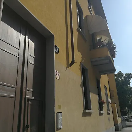Casa Dell'aloe Milan