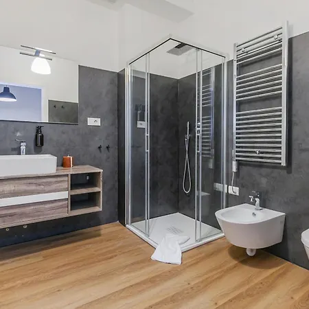 Affittacamere Twin - Cozy Chic In Santa Sofia Mm4 Milano