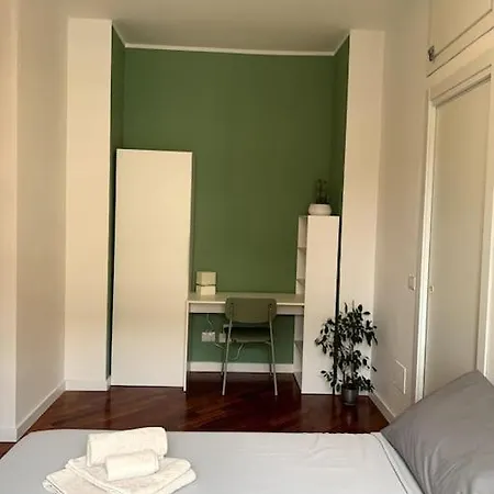 House - 20 Min From Center, Free Wifi And Private Parking ميلان