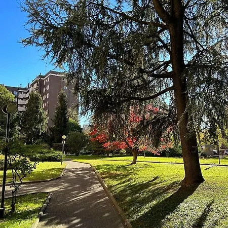 Lejlighed House - 20 Min From Center, Free Wifi And Private Parking