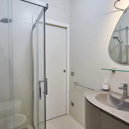 Lägenhet Moderno Trilocale Moscova Brera