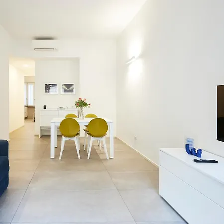 Apartman Cozy Meravigli - Pleasant Walk Between Duomo And Castello Milánó