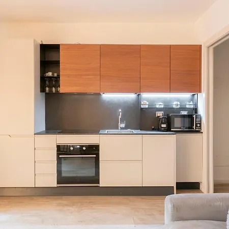 Apartament Beautiful In - Duomo 15 Minutes Mediolan