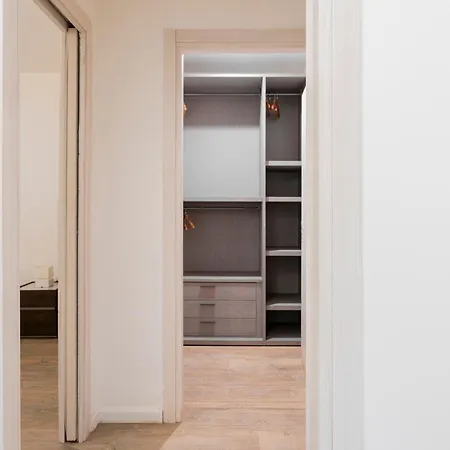 Beautiful In - Duomo 15 Minutes * Mediolan