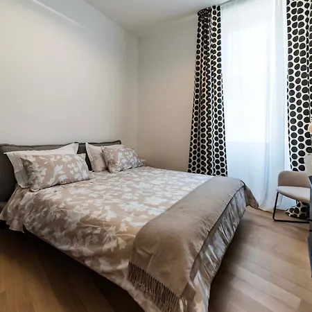 Dream San Babila Apartment Milan