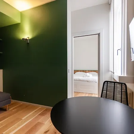 Youhosty - Perego 7 Sx Milano