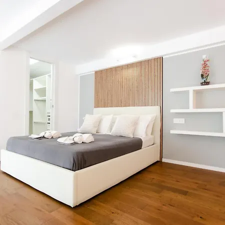 Vivimihome - Alexander Apartmán *