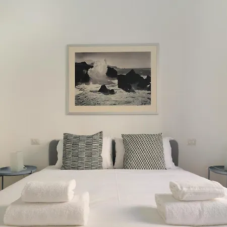 Just Urban - Sunny 2br Flat In The Heart Of - M2 And M4 Metro