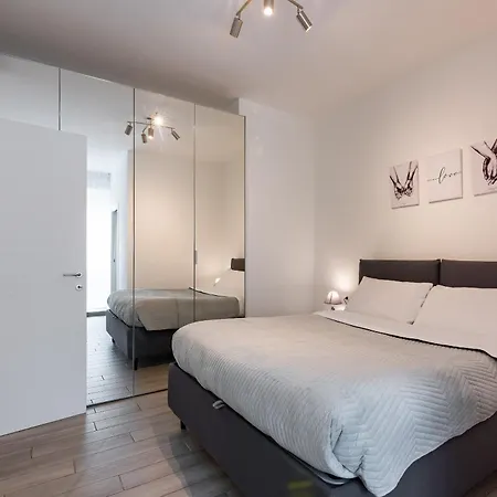 Audrey Flat - Stazione Centrale Милан