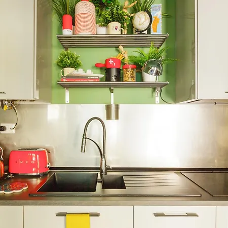 Silenziosa Casa Di Ringhiera - Porta Venezia *