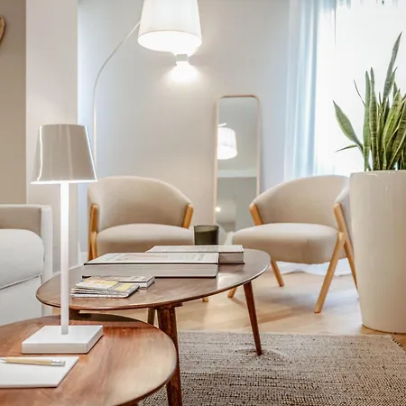 Melzo Deluxe アパート *