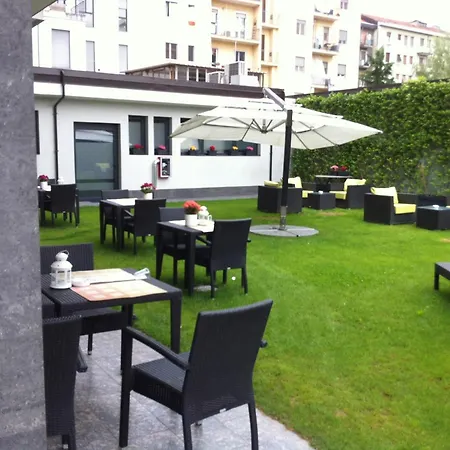 Acca Palace - Aa Milaan