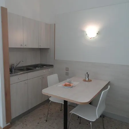 Hotel apartamentowy Giusti 6 Mediolan