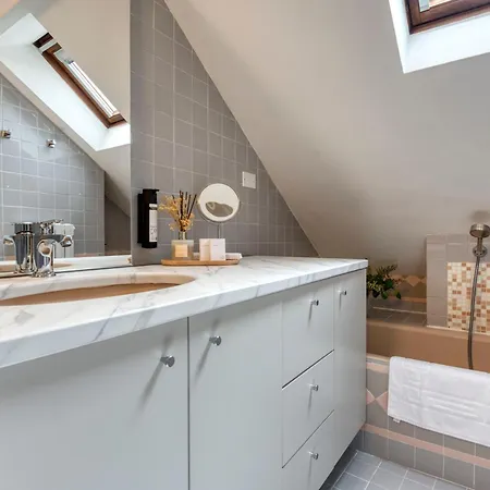 Royal -montenapoleone-