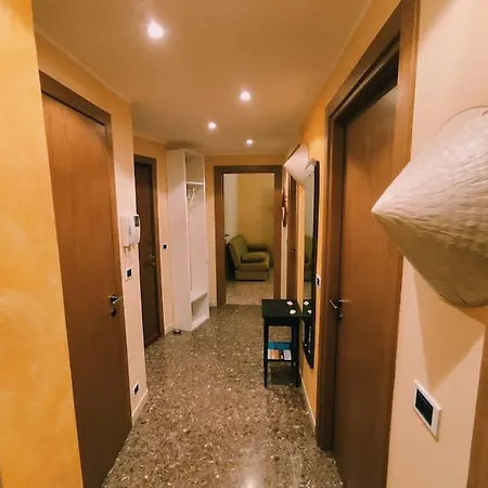 Apartman Mi Affaccio Sulla Piazza