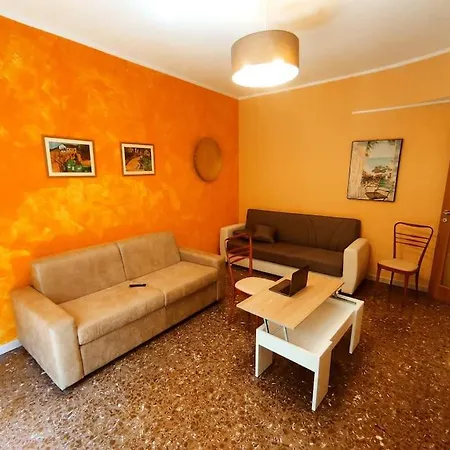 Apartman Mi Affaccio Sulla Piazza Milánó