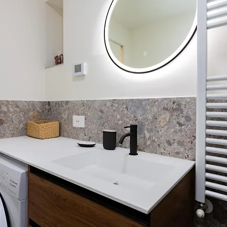 Апартаменты Confalonieri21 Isola Cozy By Hospity *