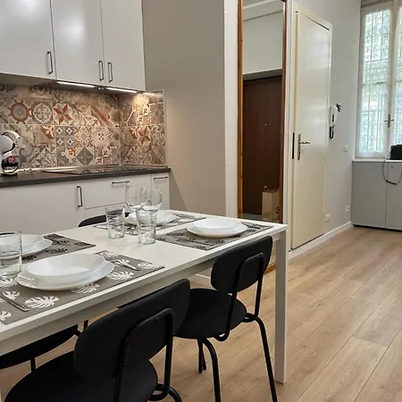 公寓 Le14 Duomo-loreto Acomfortable 米兰