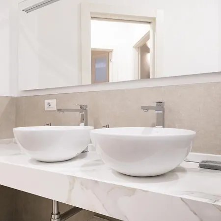 Apartment Easylife - - Nirone 8 - Duomo Mailand