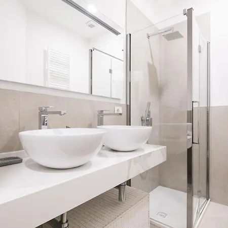 Easylife - - Nirone 8 - Duomo Mailand