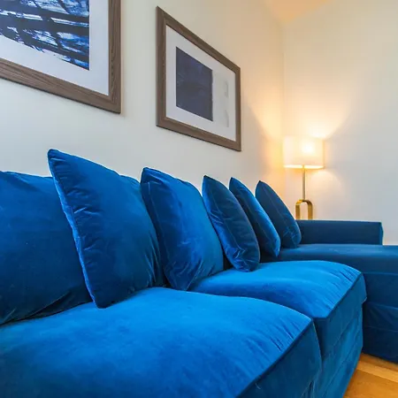 Skyattic - 801 - Citylife - 1 Min Domodossola M5 Milan