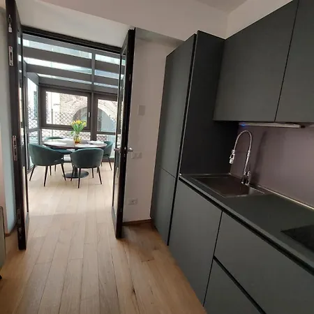 Nj Hotels&apartments San Pietro All'orto 6