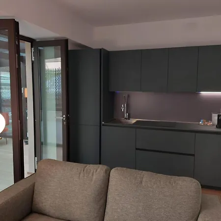 Apartamento Nj & San Pietro All'orto 6 *