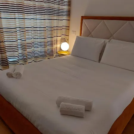 Nj Hotels&apartments San Pietro All'orto 6