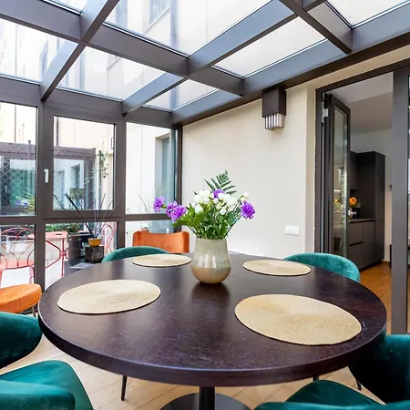 Nj Hotels&apartments San Pietro All'orto 6 *