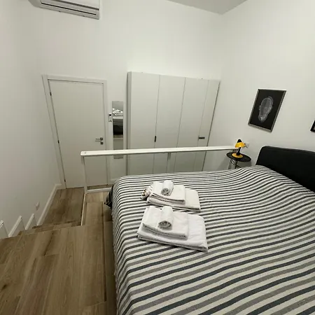 A Casa - Just Like At Daire