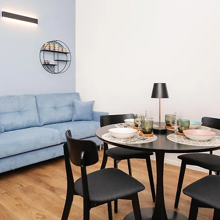 Charm شقة ميلان