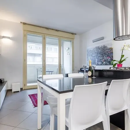 - Luxury Flat Near Duomo