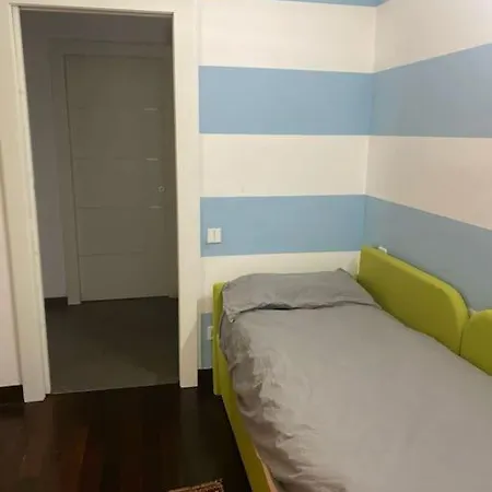 - Luxury Flat Near Duomo Apartment Milan