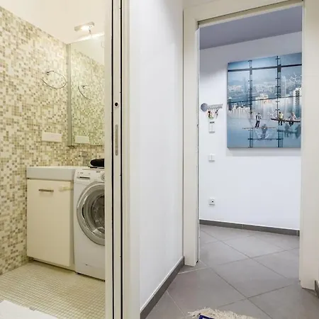 - Luxury Flat Near Duomo *
