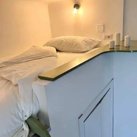 Apartment Verde Salvia Milan