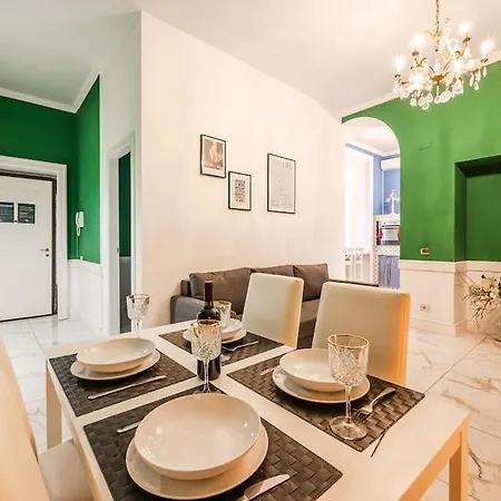 Apartamento Centrale's Nest - Elegant Close To Station *